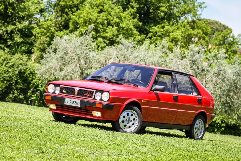 Lancia Delta HF Turbo and 4WD, the genesis of a myth