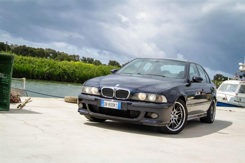 BMW M5, Power and understatement