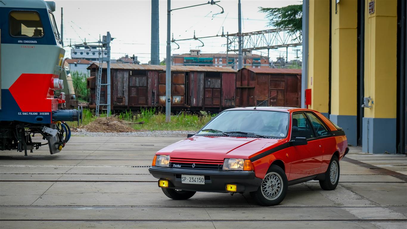 Renault-Fuego-Turbo-18