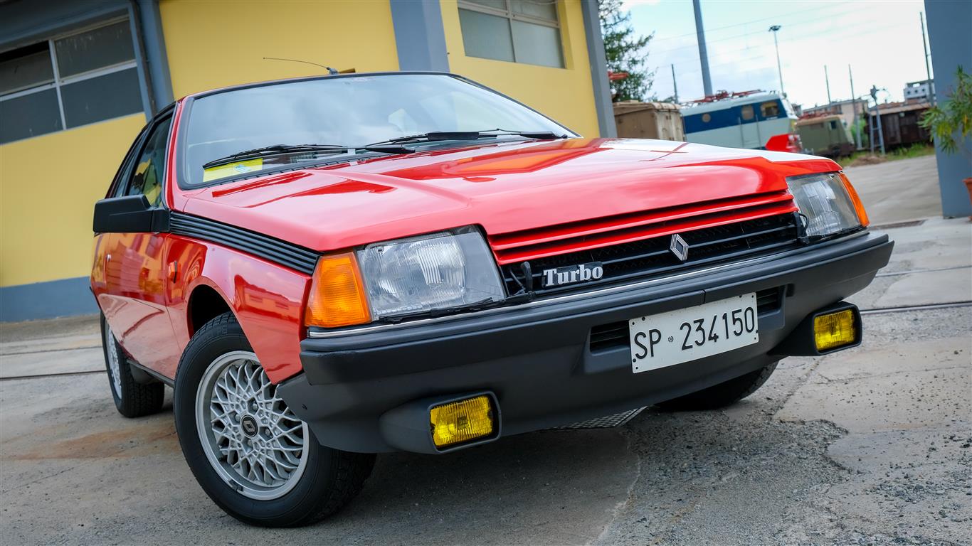 Renault-Fuego-Turbo-6